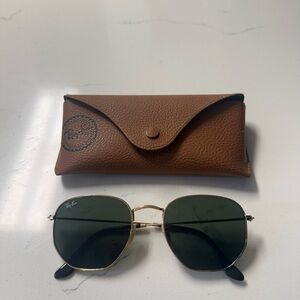 Ray-Ban Gold Frame with Green Lenses Sunglasses